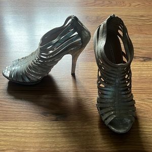 Vera Wang Lavender label strappy heels
